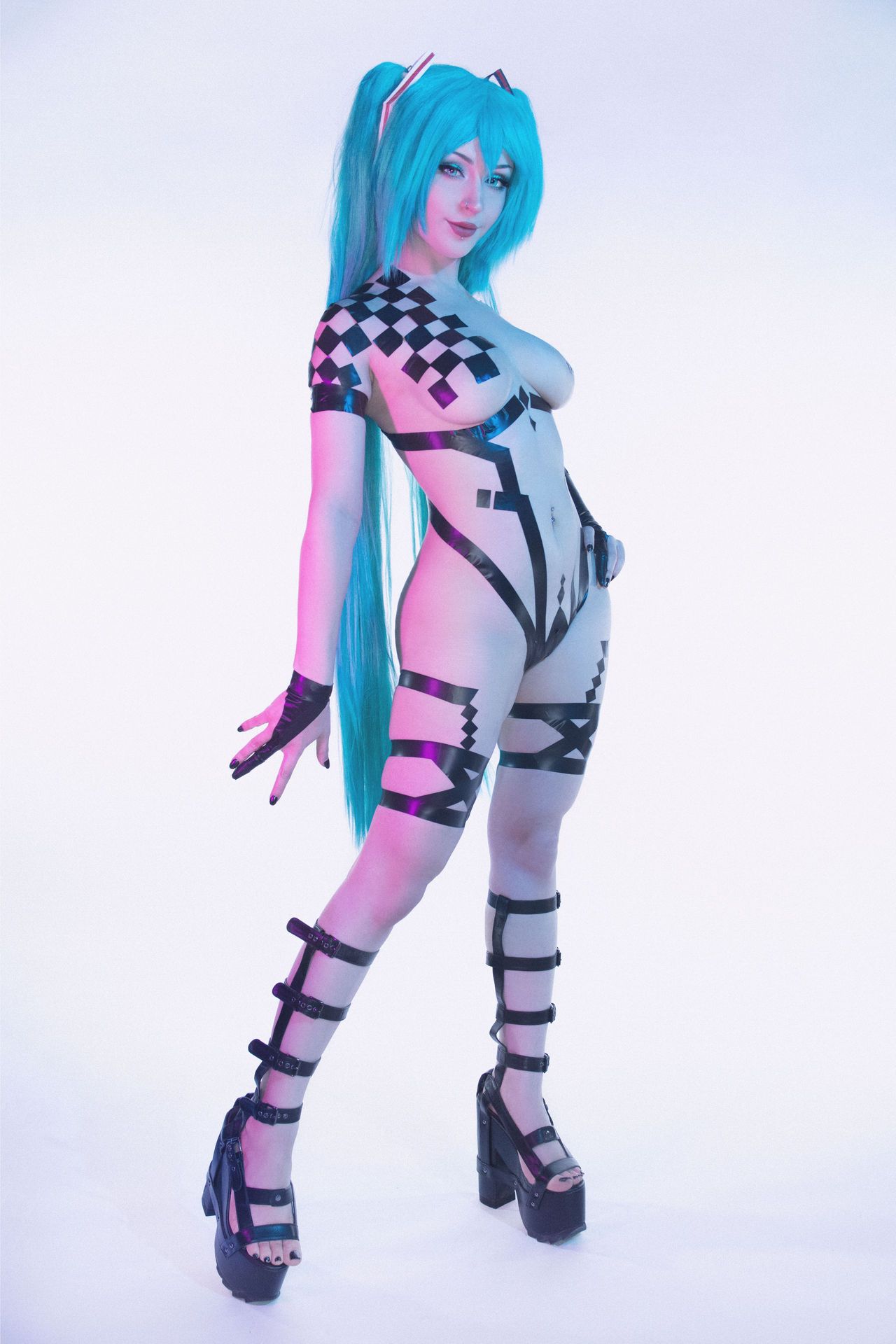 Hình Cosplay Chương 235 page 13 - Giả Dược