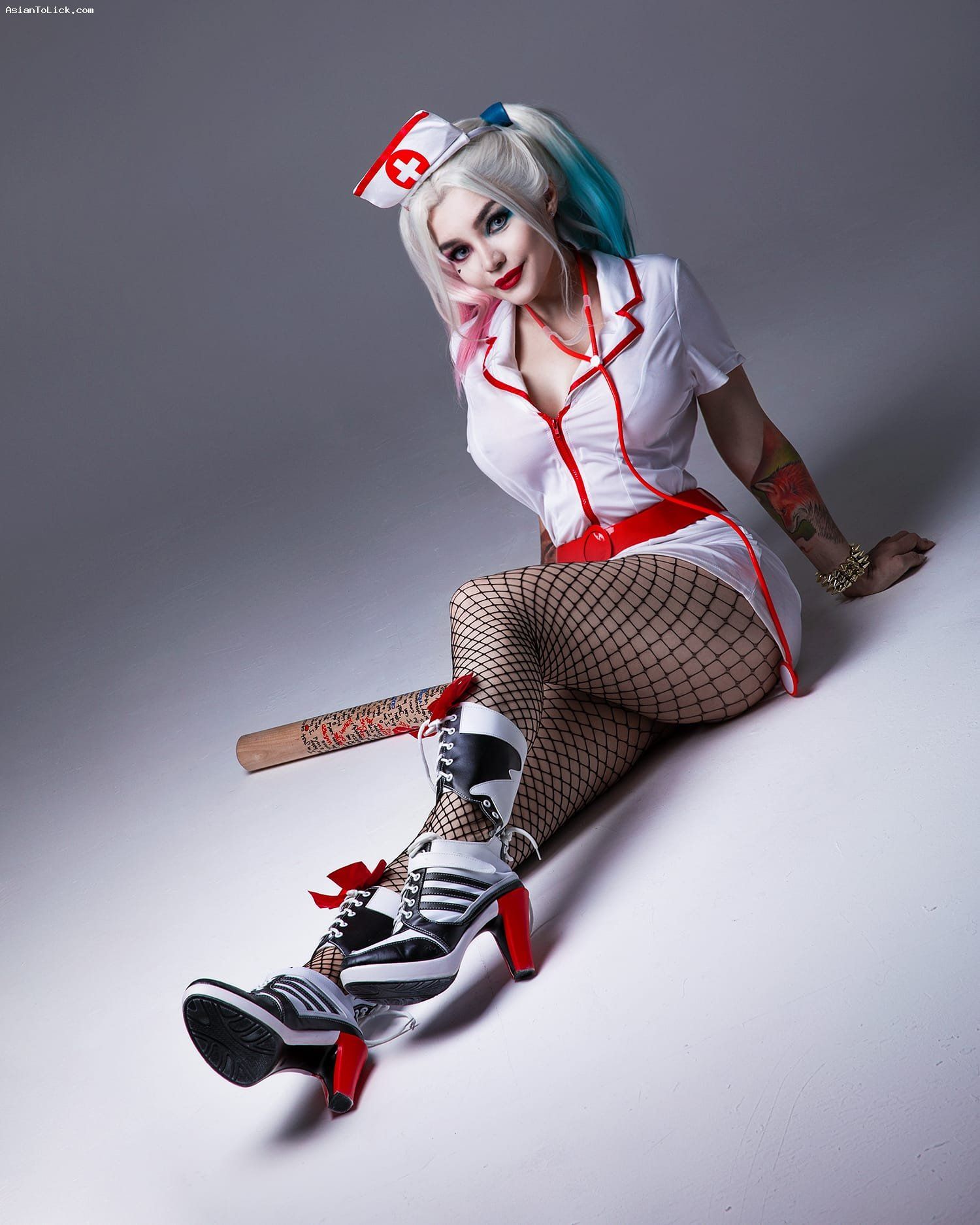 Hình Cosplay Chương 307 page 13 - Giả Dược