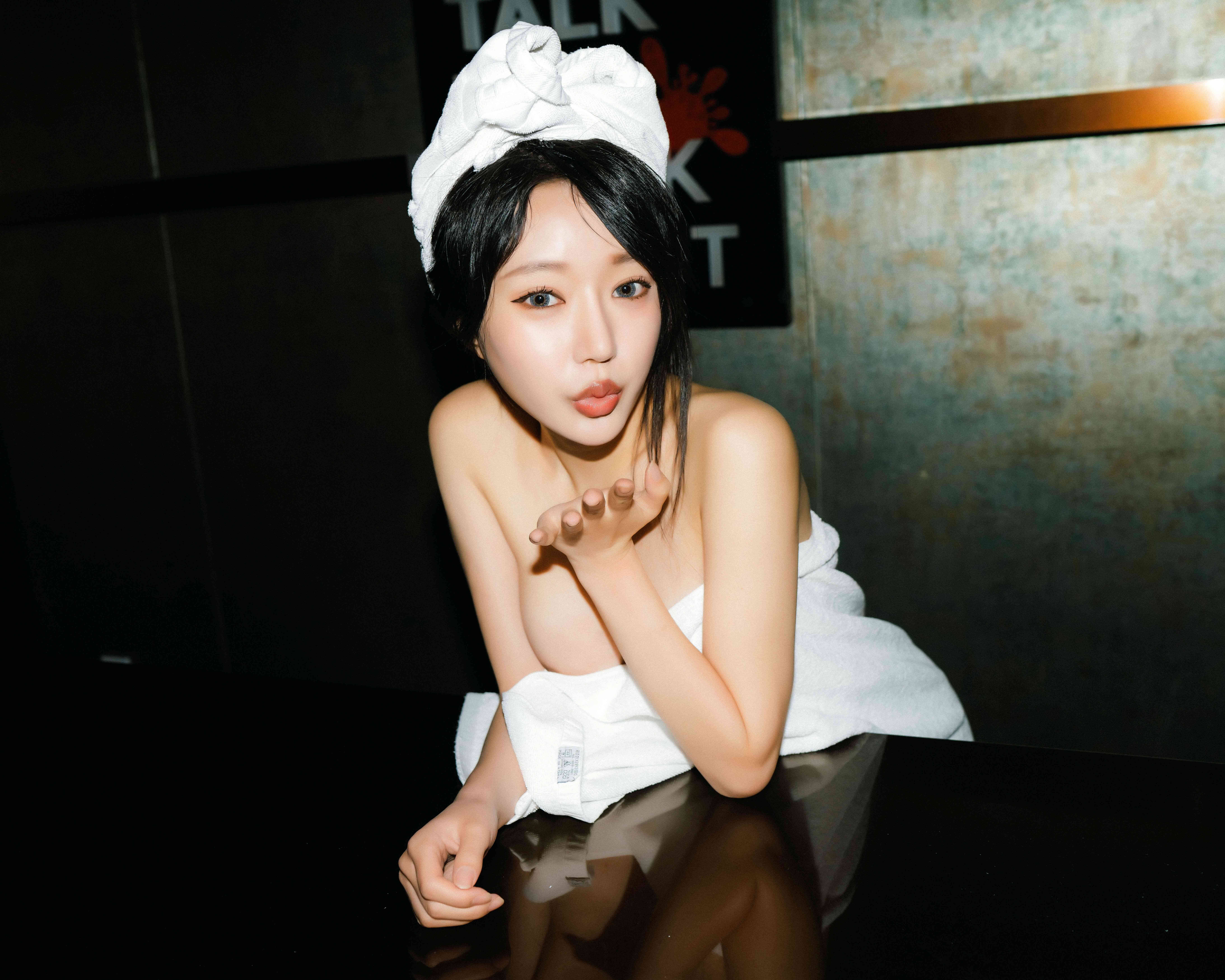 đọc truyện Hình Cosplay Chương 408 ảnh 68 tại Thiên Thai Truyện