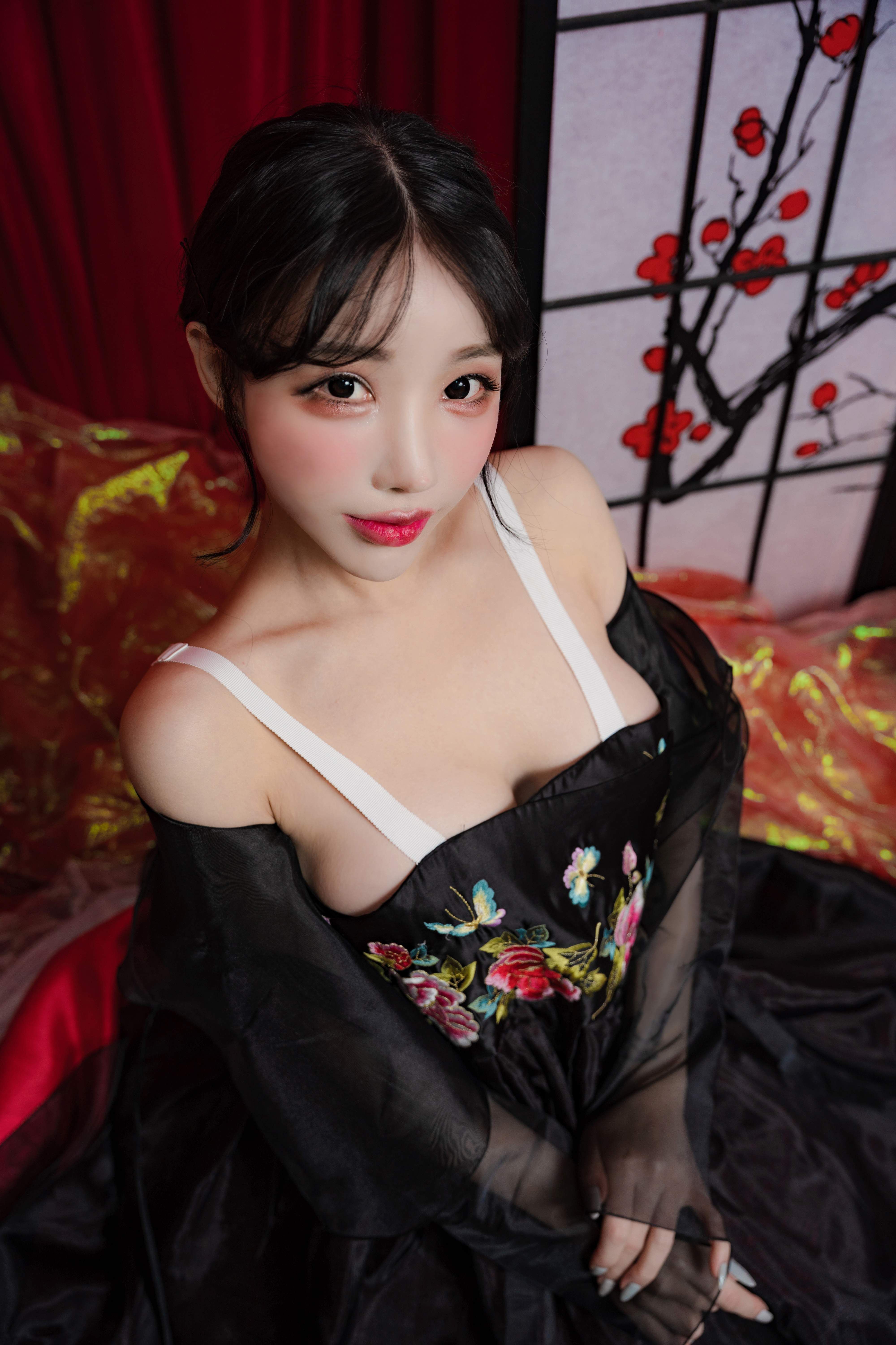đọc truyện Hình Cosplay Chương 522 ảnh 28 tại Thiên Thai Truyện